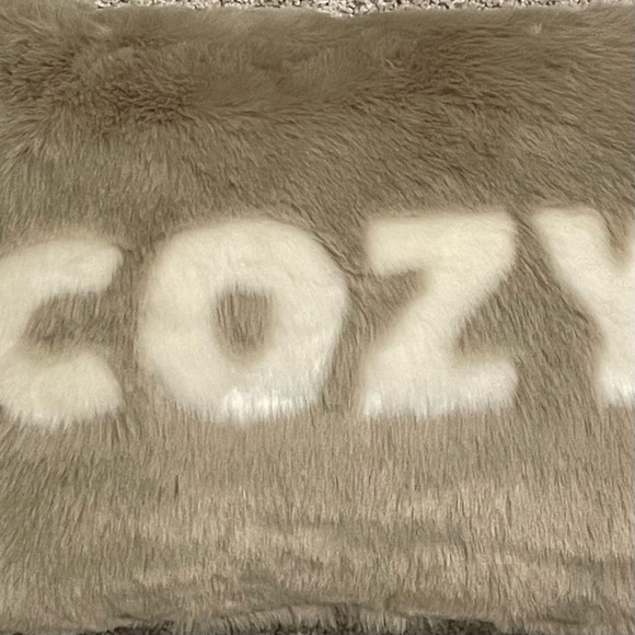 Unlisted Item Category/Size May Not Reflect Actual Item - Picture 4 of 6